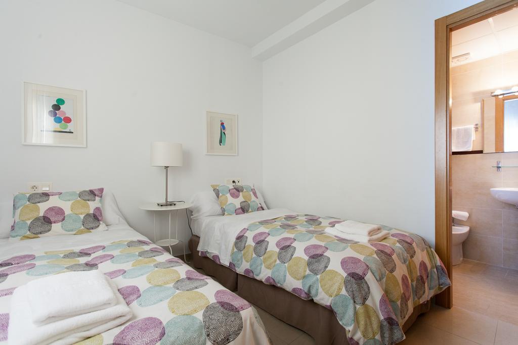 Apartamentos Diaber San Leandro Sevilla Oda fotoğraf